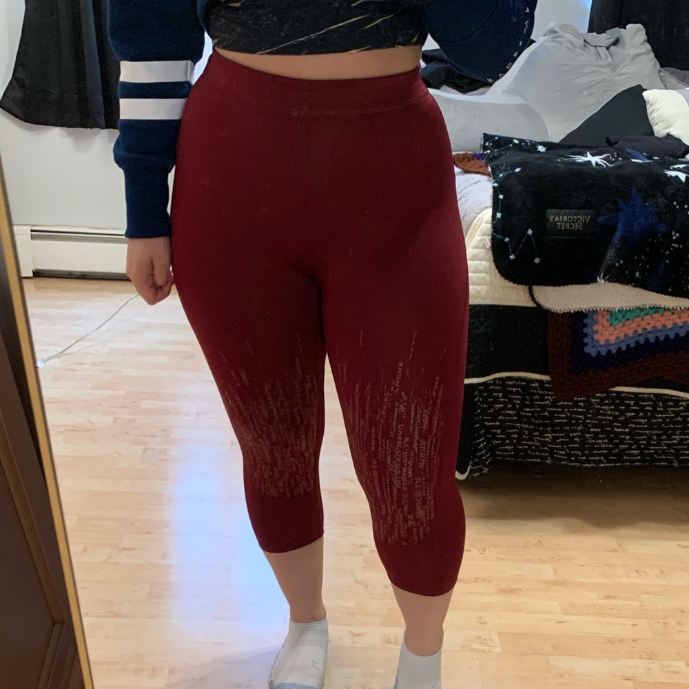S Gymshark Red Capri Leggings